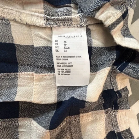 American Eagle ruffle bottom top - Picture 5 of 6